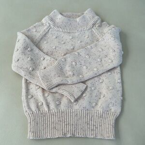 Jamie Kay 1 y sweater